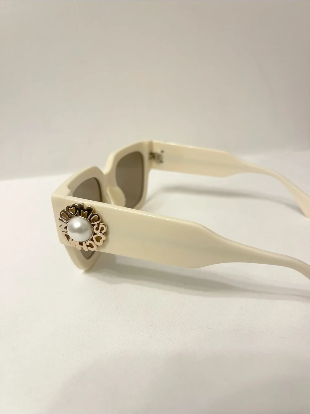 Moschino Cream Square Sunglasses with Gold Pearl Medallion with Case Dust Cloth